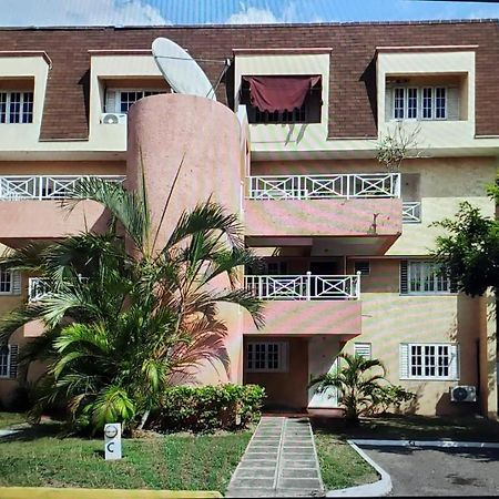 New Kingston - One Bed Room Brompton المظهر الخارجي الصورة